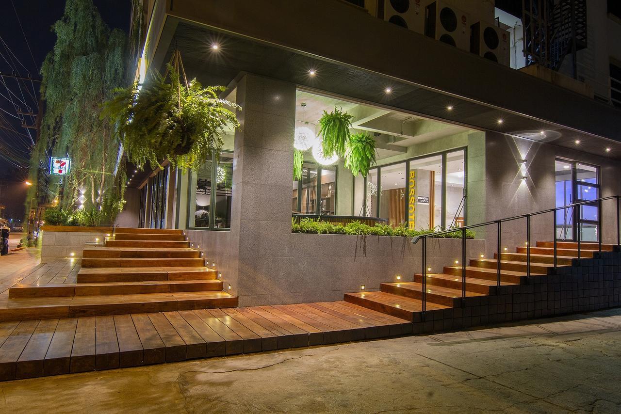 Bossotel Chiang Mai Exterior photo